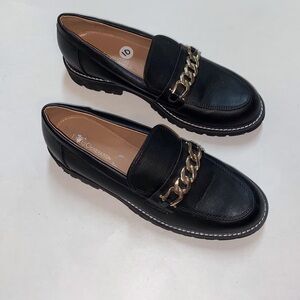 BCBGeneration Tina/GN220601 Black Loafers with Gold Chain Size 10M / 41